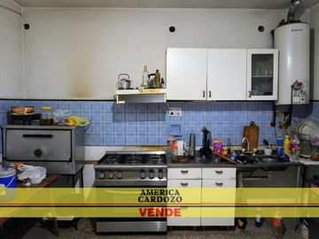 CASA EN VENTA 4 AMBIENTES, MORENO SUR