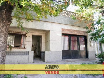 CASA EN VENTA 4 AMBIENTES, MORENO SUR