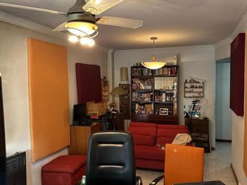 PISO EN VENTA CUATRO AMBIENTES