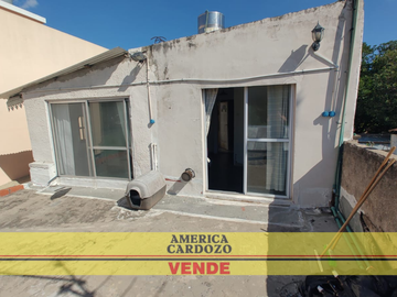COMPLEJO DE CASA CON 2 DEPTS, 374 M2, MERLO NORTE