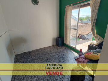 COMPLEJO DE CASA CON 2 DEPTS, 374 M2, MERLO NORTE