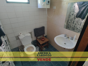 COMPLEJO DE CASA CON 2 DEPTS, 374 M2, MERLO NORTE