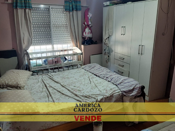 COMPLEJO DE CASA CON 2 DEPTS, 374 M2, MERLO NORTE