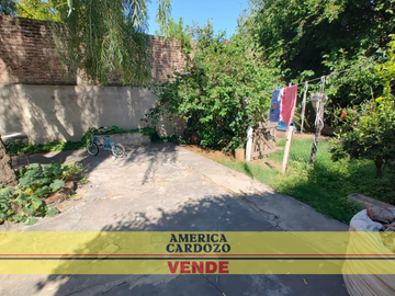 COMPLEJO DE CASA CON 2 DEPTS, 374 M2, MERLO NORTE