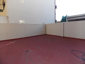 HERMOSO 3 AMB CON GRAN PATIO