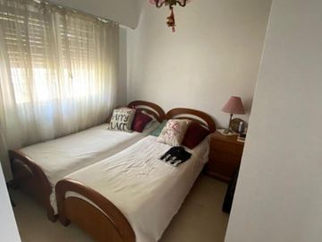 CASA EN VENTA DE 4 AMBIENTES