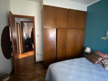 CASA EN VENTA DE 4 AMBIENTES