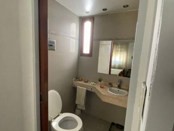 CASA EN VENTA DE 4 AMBIENTES