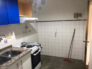 Venta Departamento 2 ambientes Moron Centro