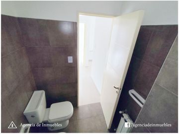 VENDE: Departamento 1 Dormitorio con Balcón / CENTRO