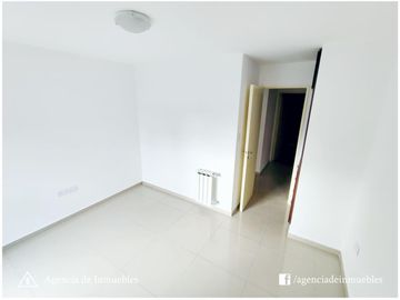 VENDE: Departamento 1 Dormitorio con Balcón / CENTRO