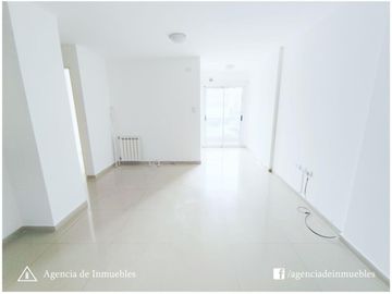 VENDE: Departamento 1 Dormitorio con Balcón / CENTRO