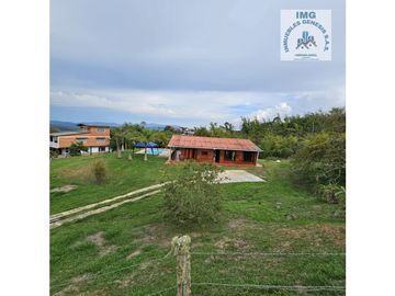 ref 898a lago calima/ en parcelación /vendo casa campestre