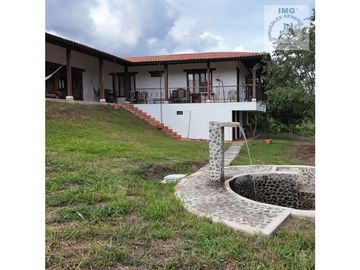 ref 859a lago calima/ vendo casa campestre