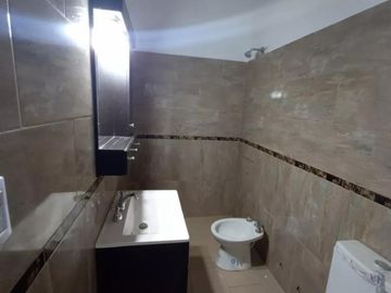 Casa de 4 ambientes en muy buen estado