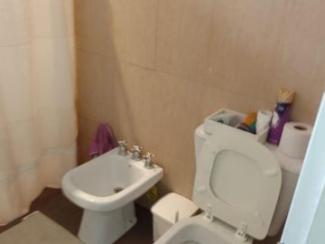 CASA 2 DORM, IMPECABLE, MUY BUEN LOTE