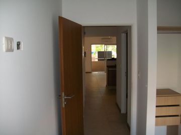AMPLÍSIMO 2 AMBIENTES CON BALCON AL FRENTE TODO ELECTRICO GRAN CALIDAD EXELENTE ESTADO