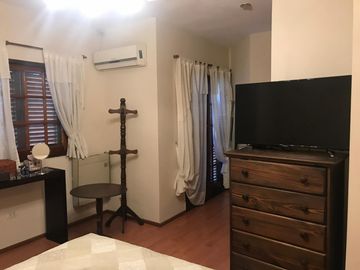 VENTA - TAPIALES - EXCELENTE DUPLEX 4 AMBIENTES CON GARAJE  AL FRENTE