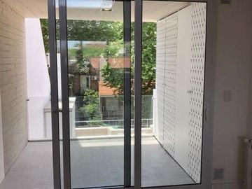 NUÑEZ - Excelente Monoambiente Divisible con detalles de Categoria con Balcón. Amenities