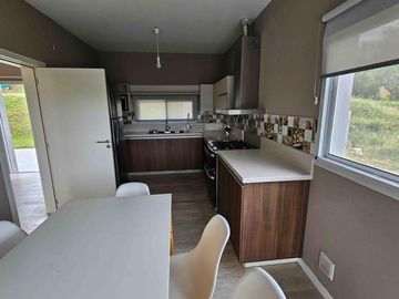 EXCELENTE CASA DE GRAN CATEGORIÍA EN VENTA EN VILLA CARLOS PAZ, EN COUNTRY DE ALTO NIVEL. Seguridad