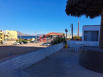 Edificio en venta de 10 departamentos con vista al mar en San Carlos, Sonora.