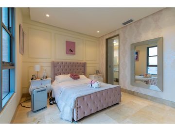 VENDO APARTAMENTO DE LUJO EN EL SECTOR DEL GOLF