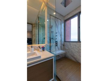 VENDO APARTAMENTO DE LUJO EN EL SECTOR DEL GOLF