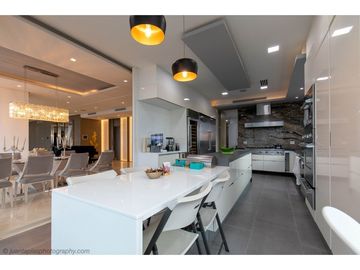 VENDO APARTAMENTO DE LUJO EN EL SECTOR DEL GOLF