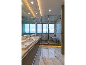 VENDO APARTAMENTO DE LUJO EN EL SECTOR DEL GOLF