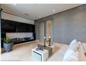 VENDO APARTAMENTO DE LUJO EN EL SECTOR DEL GOLF