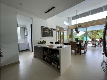 Casa campestre en conjunto cerrado en venta sector Aeropuerto