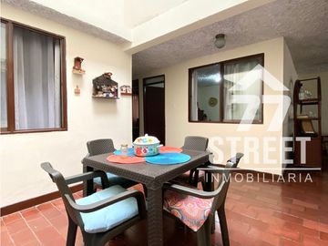 Primer piso en venta en Santa Inés