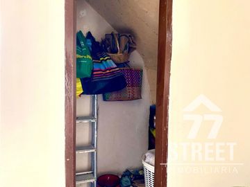Primer piso en venta en Santa Inés