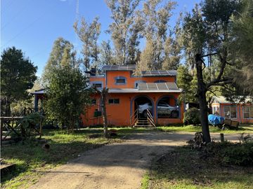 Casa quinta en Barrio Los Bosquecitos en Brandsen