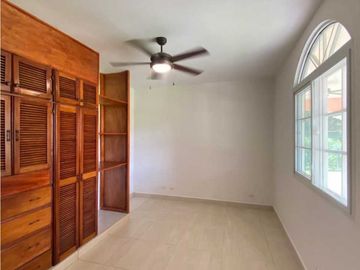 VENDO CASA EN SANTA CLARA