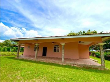 VENDO CASA EN SANTA CLARA