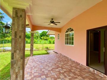 VENDO CASA EN SANTA CLARA