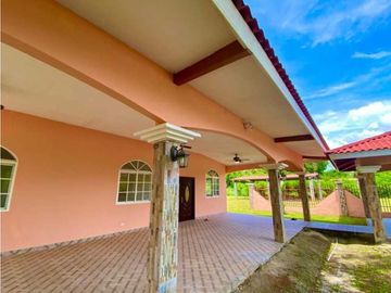VENDO CASA EN SANTA CLARA