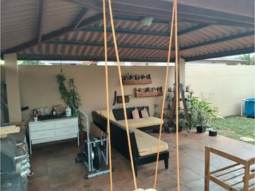 SEA CONFIABLE VENDE CASA EN BRISAS DEL GOLF, ARRAIJN