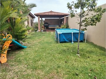 SEA CONFIABLE VENDE CASA EN BRISAS DEL GOLF, ARRAIJN