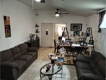 SEA CONFIABLE VENDE CASA EN BRISAS DEL GOLF, ARRAIJN