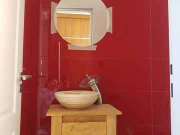 CASA MODERNA PISCINA VISTA LAGUNA VENTA GUERNICA