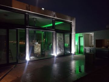 CASA MODERNA PISCINA VISTA LAGUNA VENTA GUERNICA