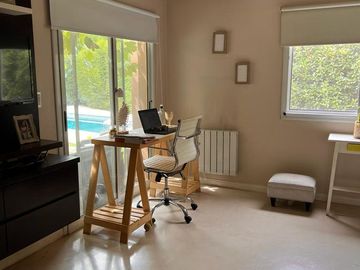 VENTA CASA CON PILETA FINCAS DE IRAOLA BERAZATEGUI