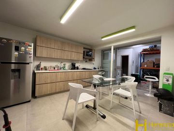 Casa-local en Venta Ubicado en Envigado Codigo 581