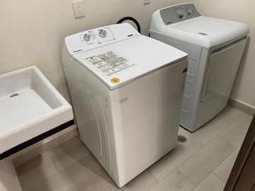 DEPARTAMENTO EN VENTA Y RENTA  JARDINES DEL BOSQUE