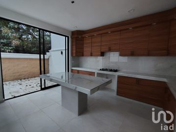 Venta de casa 17 en Fraccionamiento en Coatepec