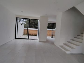 Venta de casa 17 en Fraccionamiento en Coatepec