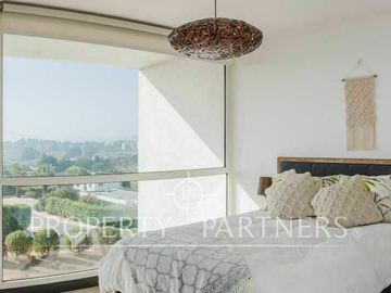 Dúplex con Cocina Integrada y vista panorámica en Marbella