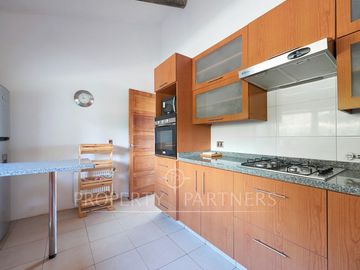 Espectacular vista en casa con departamento independiente en Marbella